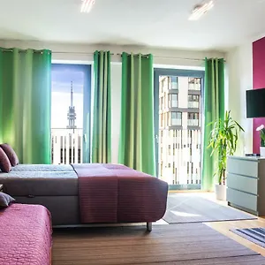In Residential Tower - Parking Apartmán